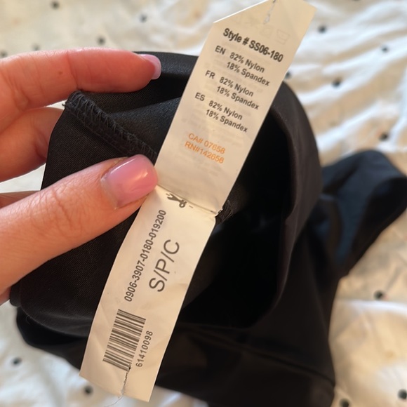 Spandex crop top - Picture 3 of 3